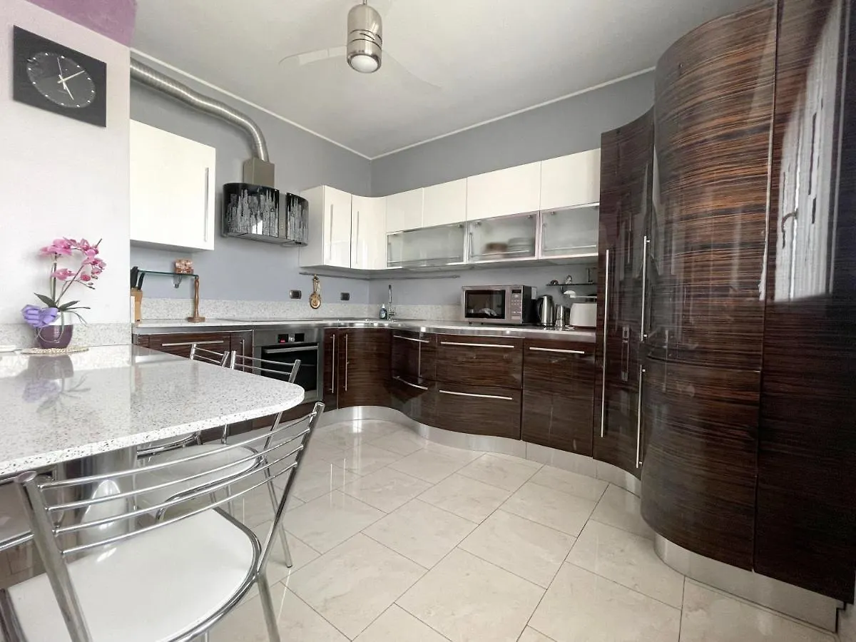 Accomodo Rhp18 Pentavano Fiera Apartment Rho