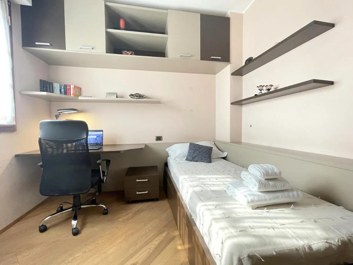 Accomodo Rhp18 Pentavano Fiera Apartment Rho Italy